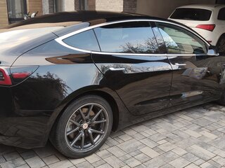 2019 Tesla Model 3 Standart Plus I, чёрный, 2300000 рублей, вид 4