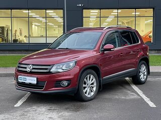 2013 Volkswagen Tiguan I Рестайлинг, красный, 1365000 рублей, вид 1