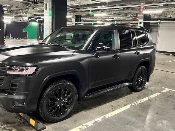 2024 Toyota Land Cruiser 300 Series, чёрный, 13700000 рублей - вид 8