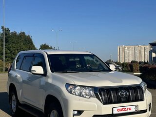 2018 Toyota Land Cruiser Prado 150 Series Рестайлинг 2, белый, 4490000 рублей, вид 2