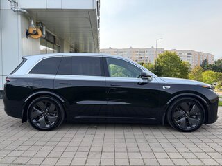 2025 Li Auto (Lixiang) L8 52.3 kWh I Рестайлинг, серебристый, 5355000 рублей, вид 4