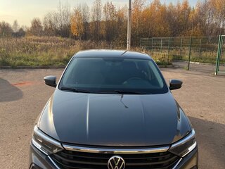 2021 Volkswagen Polo VI, серый, 1750000 рублей, вид 2
