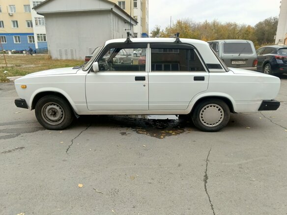 2008 Lada (ВАЗ) 2107, белый, 160000 рублей - вид 4