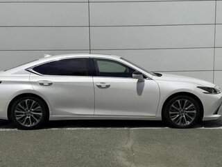 2020 Lexus ES 250 VII, белый, 3290000 рублей, вид 4