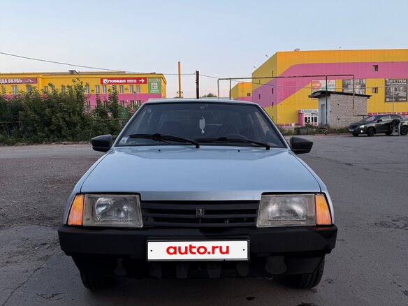 2002 Lada (ВАЗ) 21099, серебристый - вид 1