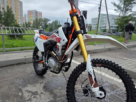 2022 GR GR2, оранжевый, 110000 рублей, вид 2