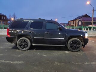 2012 Chevrolet Tahoe 6AT III, чёрный, 2560000 рублей, вид 4