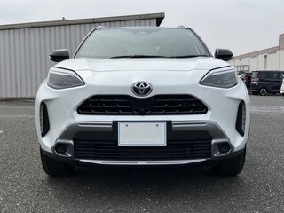 2023 Toyota Yaris Cross I, белый, 1406000 рублей, вид 2