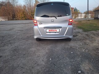 2010 Honda Freed Spike I Рестайлинг, серебристый, 1000000 рублей, вид 5