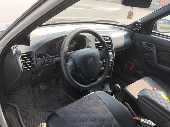 2008 Lada (ВАЗ) 2112, серебристый, 230000 рублей - вид 7