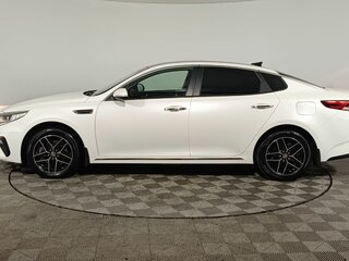 2018 Kia Optima IV Рестайлинг, белый, 2060000 рублей, вид 4
