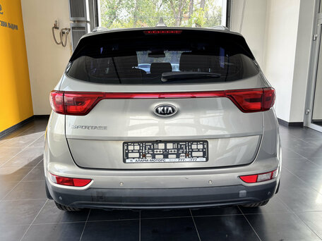 2017 Kia Sportage IV, серебристый, 1500000 рублей, вид 5
