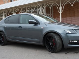 2018 Skoda Octavia III (A7) Рестайлинг, серый, 2750000 рублей, вид 3