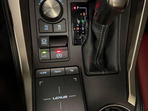 2018 Lexus NX 200 I Рестайлинг, красный, 4000000 рублей - вид 29