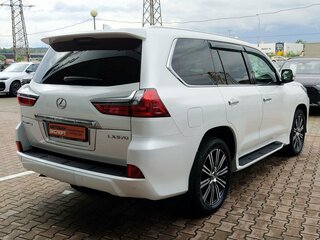 2020 Lexus LX 570 III Рестайлинг 2, белый, 11000000 рублей, вид 4