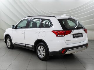 2021 Mitsubishi Outlander III Рестайлинг 3, белый, 2248000 рублей, вид 5