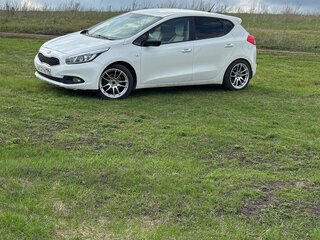 2015 Kia Ceed II, белый, 850000 рублей, вид 1