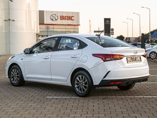 2020 Hyundai Solaris II Рестайлинг, белый, 1435000 рублей, вид 4