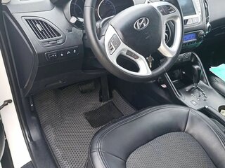 2013 Hyundai ix35 I Рестайлинг, белый, 1150000 рублей, вид 3