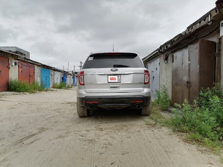 2012 Ford Explorer V, серый, 1920000 рублей, вид 3
