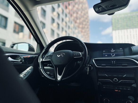 2017 Infiniti QX30, чёрный, 2050000 рублей - вид 27