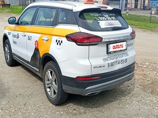 2024 Geely Atlas Pro, белый, 1469000 рублей, вид 4