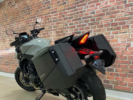 2026 Honda CB 1000GT, серый, 2187000 рублей, вид 3