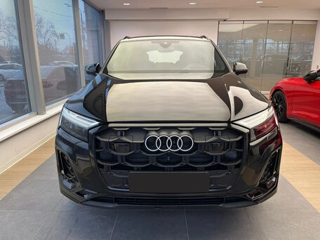2025 Audi Q7 55 TFSI II (4M) Рестайлинг 2, чёрный, 11830000 рублей, вид 2