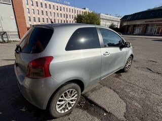 2008 Toyota Yaris Multimode II, серебристый, 430000 рублей, вид 3