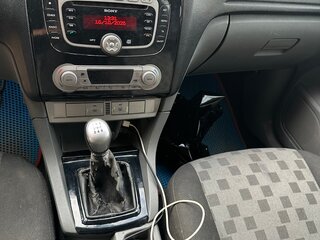 2008 Ford Focus II Рестайлинг, серебристый, 235000 рублей, вид 4