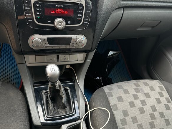 2008 Ford Focus II Рестайлинг, серебристый, 235000 рублей - вид 3