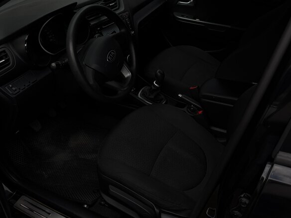 2012 Kia Rio III, чёрный, 750000 рублей - вид 4