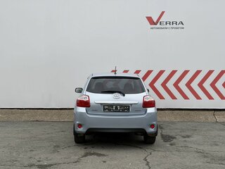 2010 Toyota Auris I Рестайлинг, серебристый, 950000 рублей, вид 4