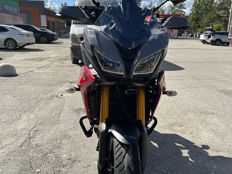 2018 Yamaha MT-09 Tracer (FJ-09), серый, 985000 рублей, вид 5