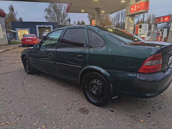 1998 Opel Vectra B, зелёный, 125000 рублей - вид 2