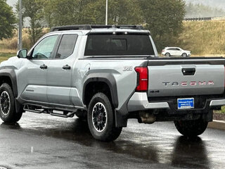 2025 Toyota Tacoma IV, белый, 6807548 рублей, вид 4