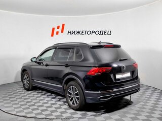2021 Volkswagen Tiguan II Рестайлинг, чёрный, 3349000 рублей, вид 5