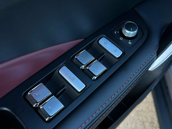 2023 Geely Coolray I, серебристый, 2000000 рублей - вид 26