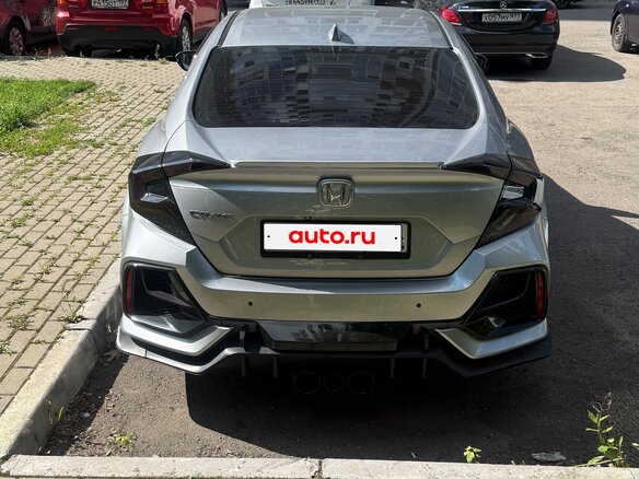 2016 Honda Civic X, серый, 1899000 рублей - вид 12