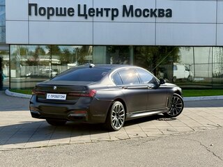2021 BMW 7 серии Long 730Ld xDrive VI (G11/G12) Рестайлинг, чёрный, 7490000 рублей, вид 3