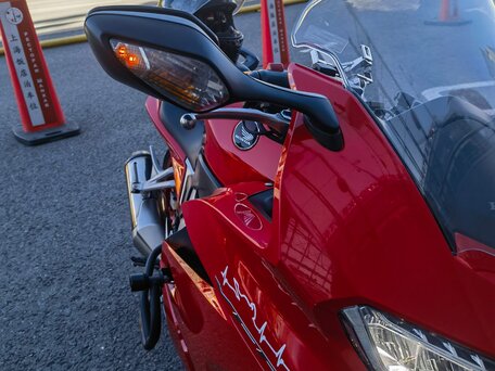 2015 Honda VFR 800, красный, 690000 рублей, вид 2