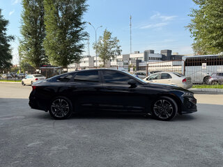 2020 Kia K5 III, чёрный, 2090000 рублей, вид 2
