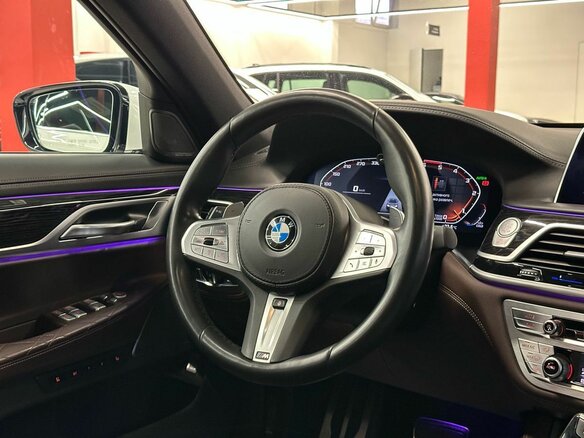 2019 BMW 7 серии Long 730Ld xDrive VI (G11/G12) Рестайлинг, белый, 7899000 рублей - вид 30