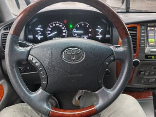 2005 Toyota Land Cruiser 100 Series Рестайлинг 1, зелёный, 2300000 рублей, вид 3