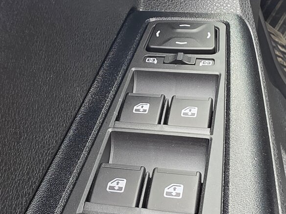 2019 Lada (ВАЗ) Vesta SW Cross I, серый, 1020000 рублей - вид 16