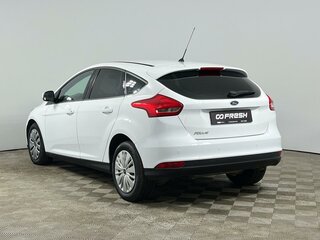 2015 Ford Focus III Рестайлинг, белый, 985000 рублей, вид 2