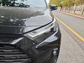 2024 Toyota RAV4 V (XA50), чёрный, 4023297 рублей - вид 3