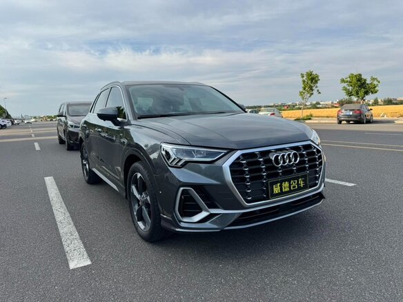 2023 Audi Q3 35 TFSI II (F3), серый, 2200000 рублей - вид 2
