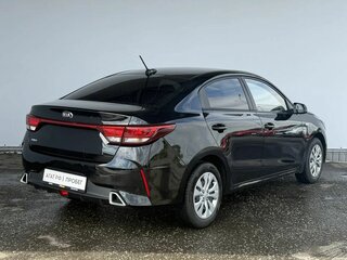2020 Kia Rio IV, чёрный, 1200000 рублей, вид 5