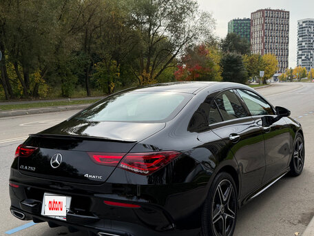 2022 Mercedes-Benz CLA 250 II (C118, X118), чёрный, 4020000 рублей, вид 3